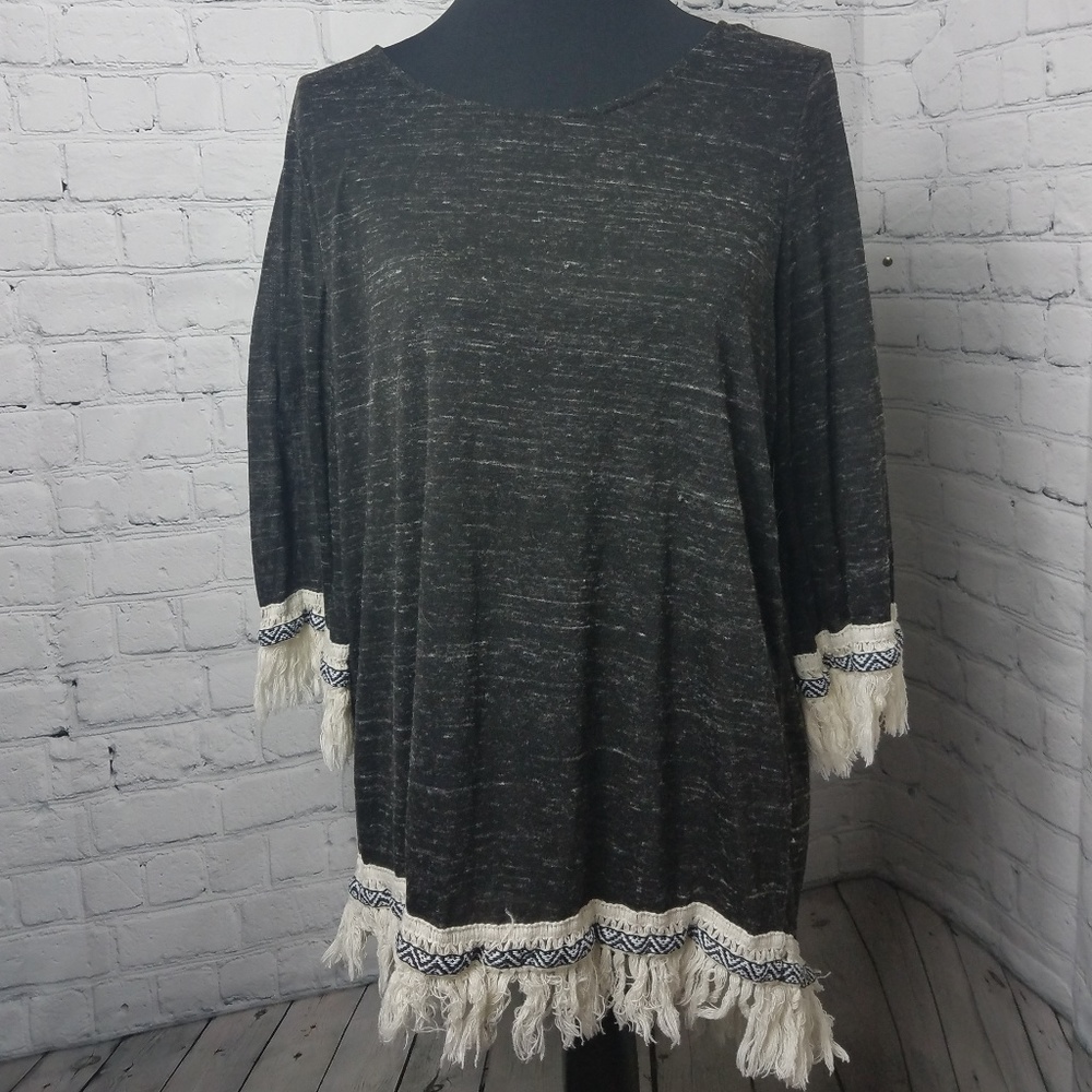 Cato Fringe Top - Sz L